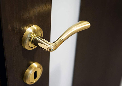 静安24小时上门开锁公司