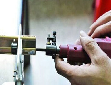 静安24小时上门开锁公司